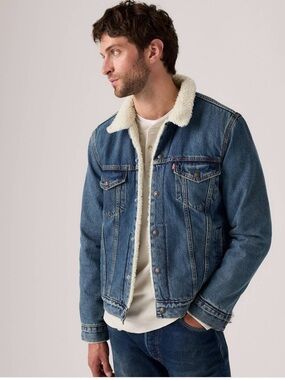 Levi’s Men’s Sherpa Trucker Jacket